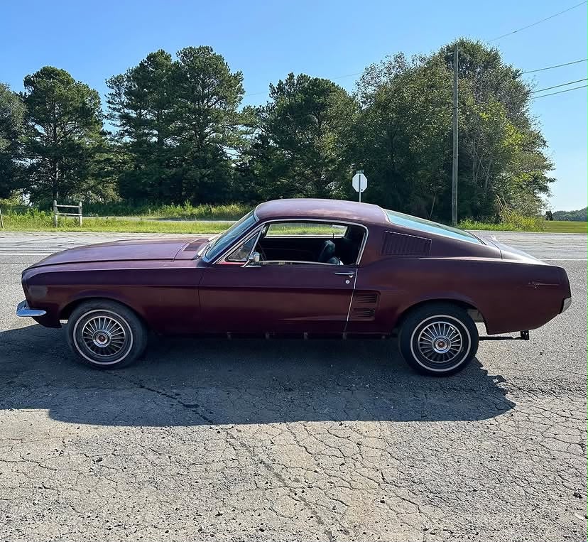 Running driving 67 Fastback Project